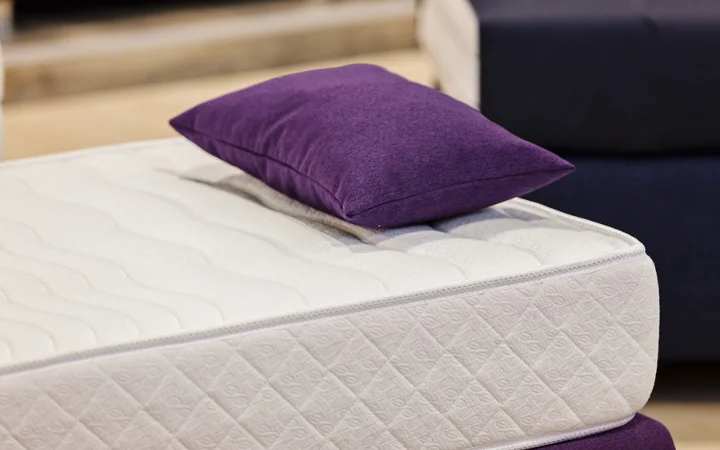 The Complete Guide to How to Wash a Pillow